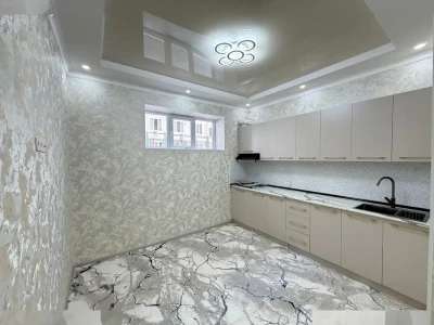 2-комн. квартира, Цокольный этаж, 68 м², 8 мкр — миниатюра 7