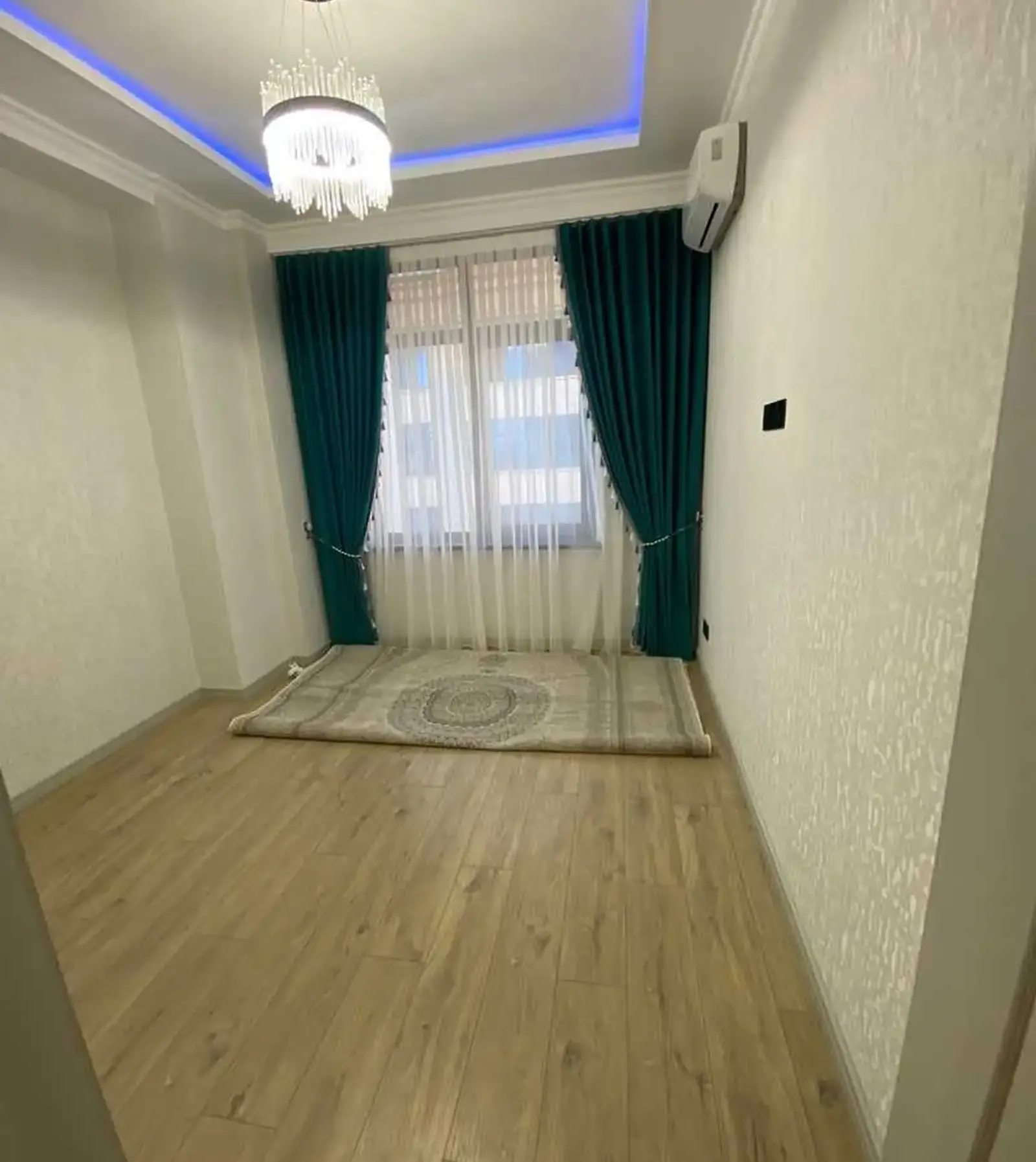 3-комн. квартира, 12 этаж, 80м², Водонасос