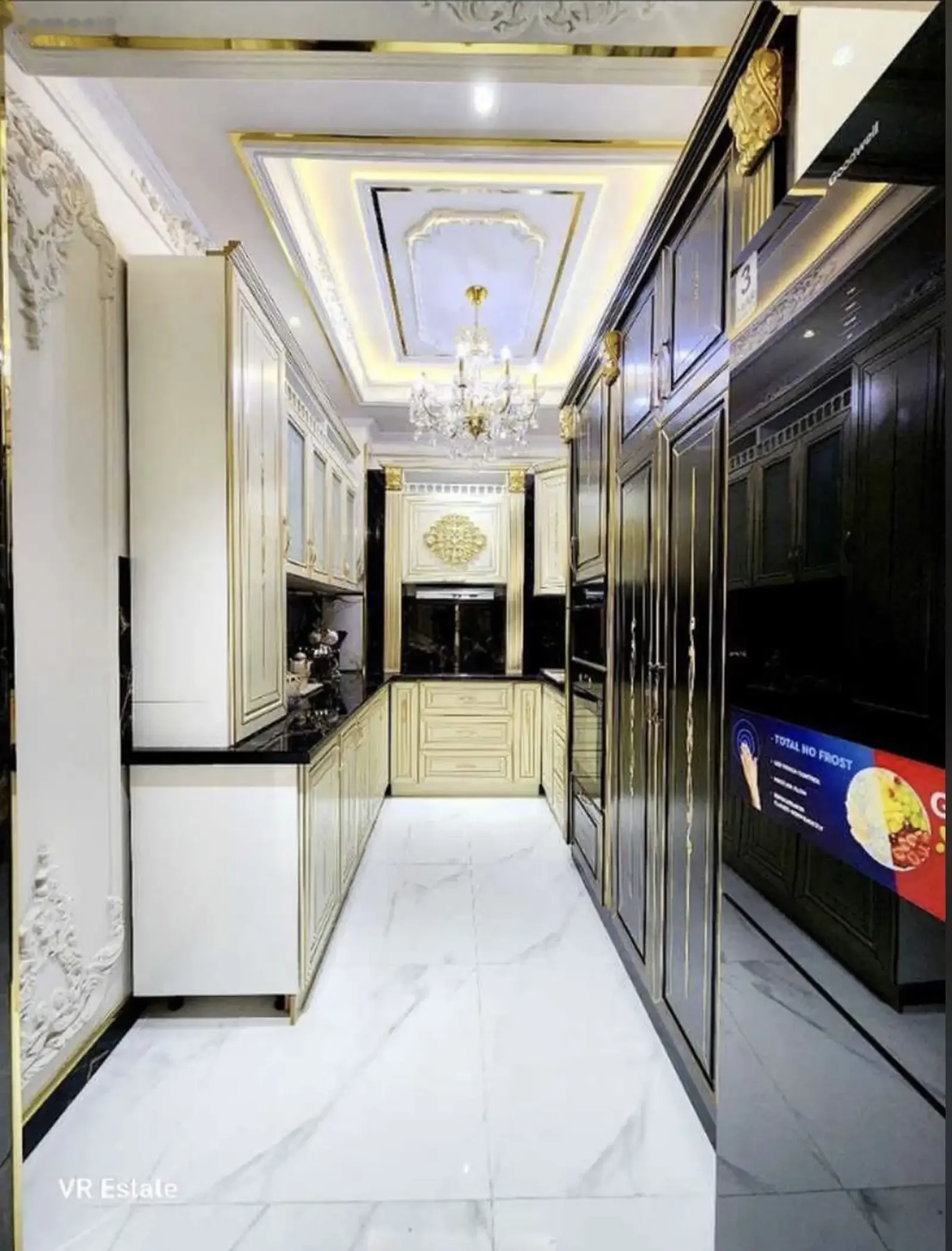 3-комн. квартира, 3 этаж, 102м², Сафо, Пединститут