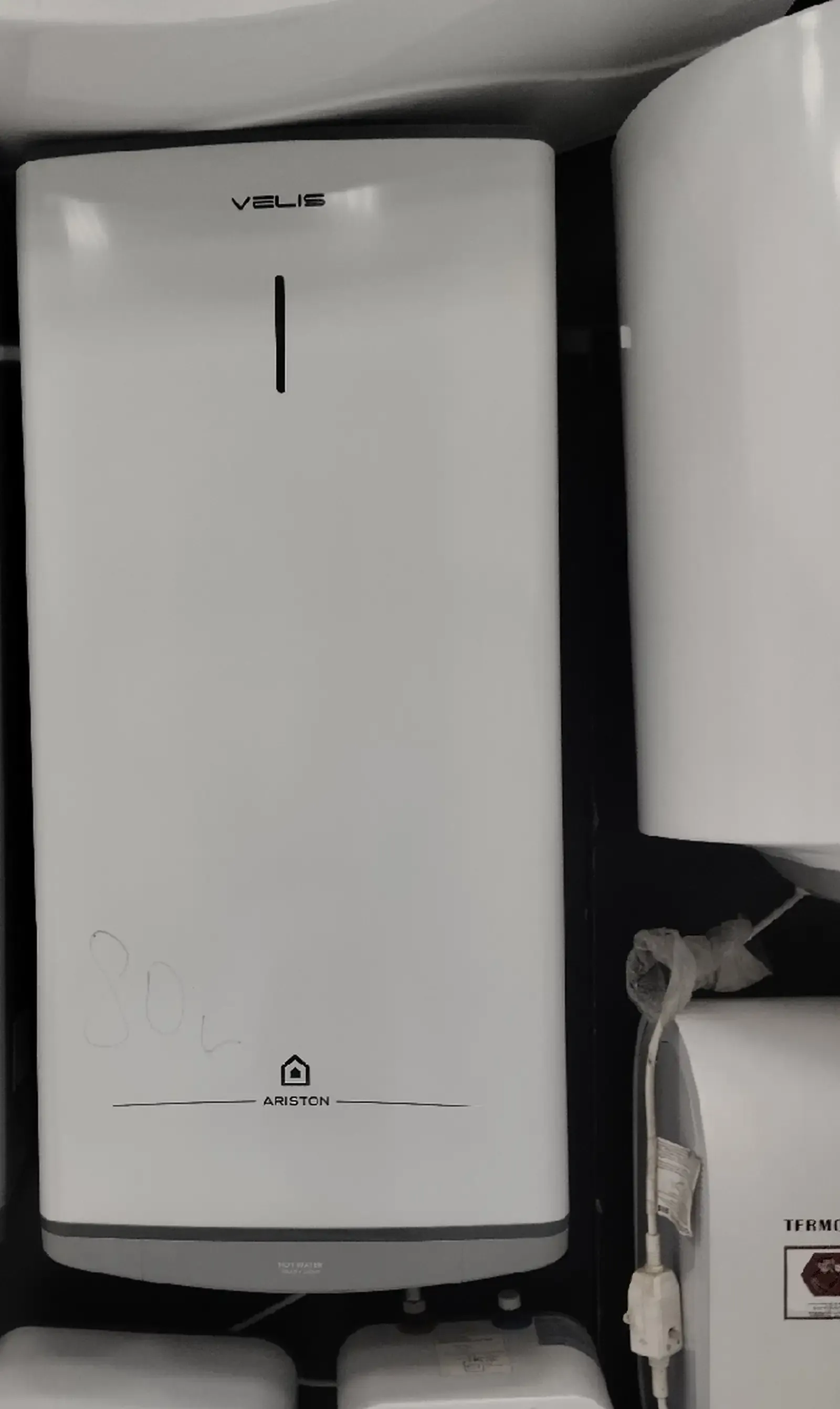 Водонагреватель Ariston 80л