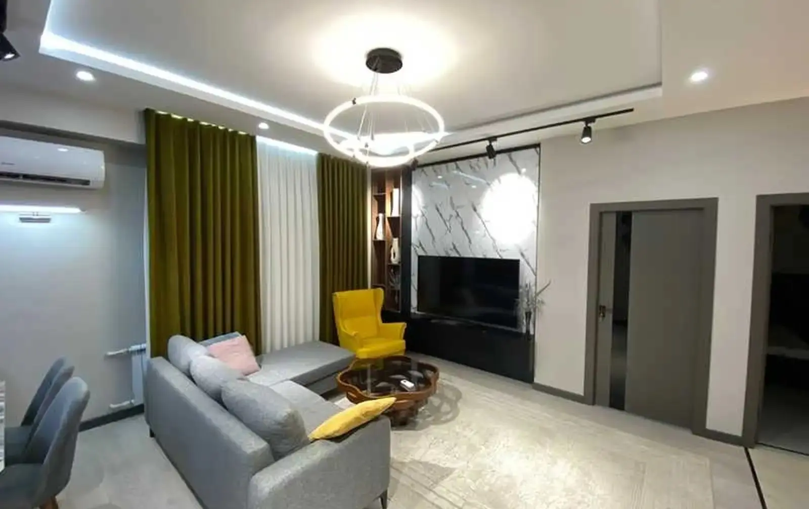 3-комн. квартира, 16 этаж, 76м², Шохмансур