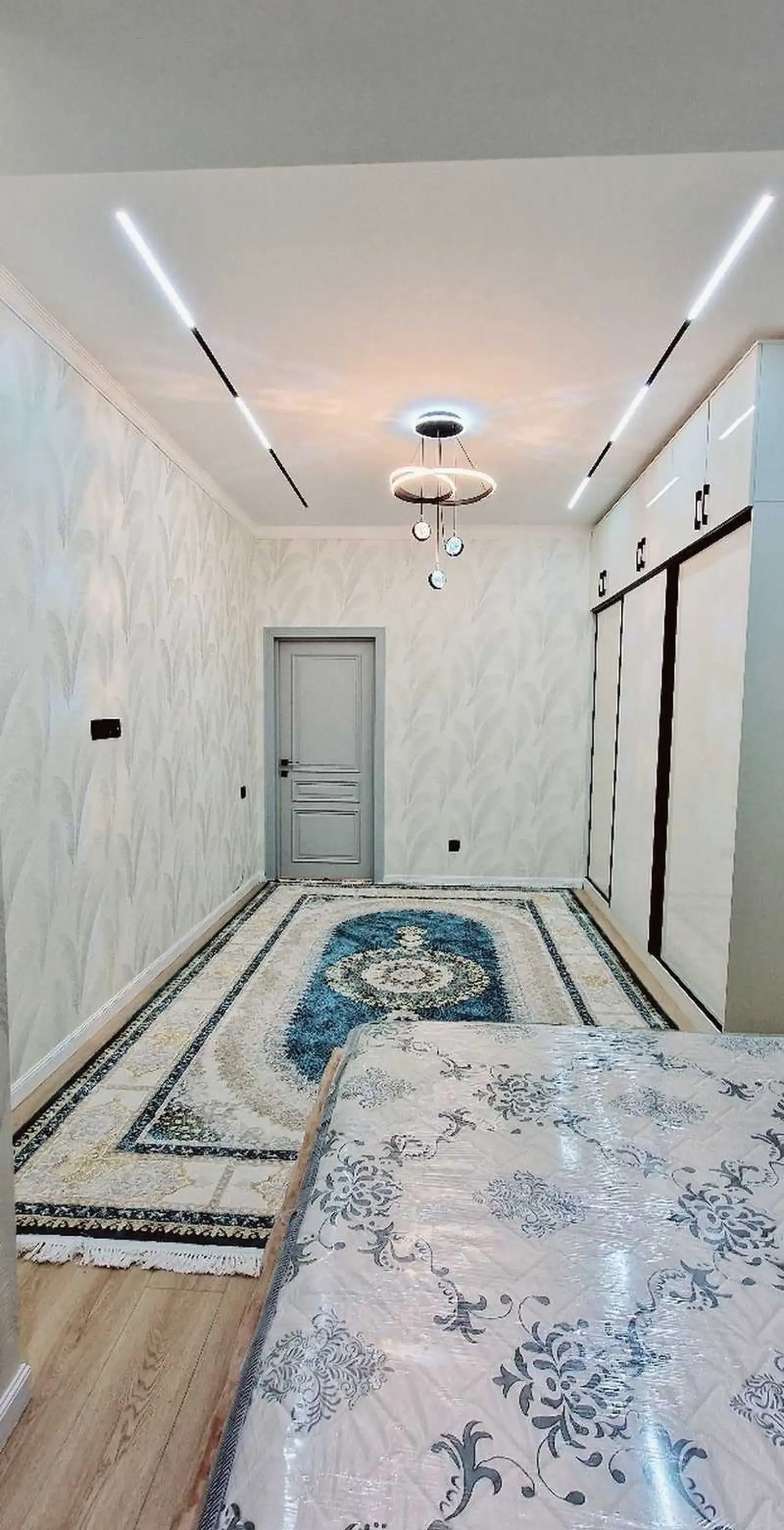 3-комн. квартира, 8 этаж, 100м², 33 мкр гаи барои лицей Умар Хайём