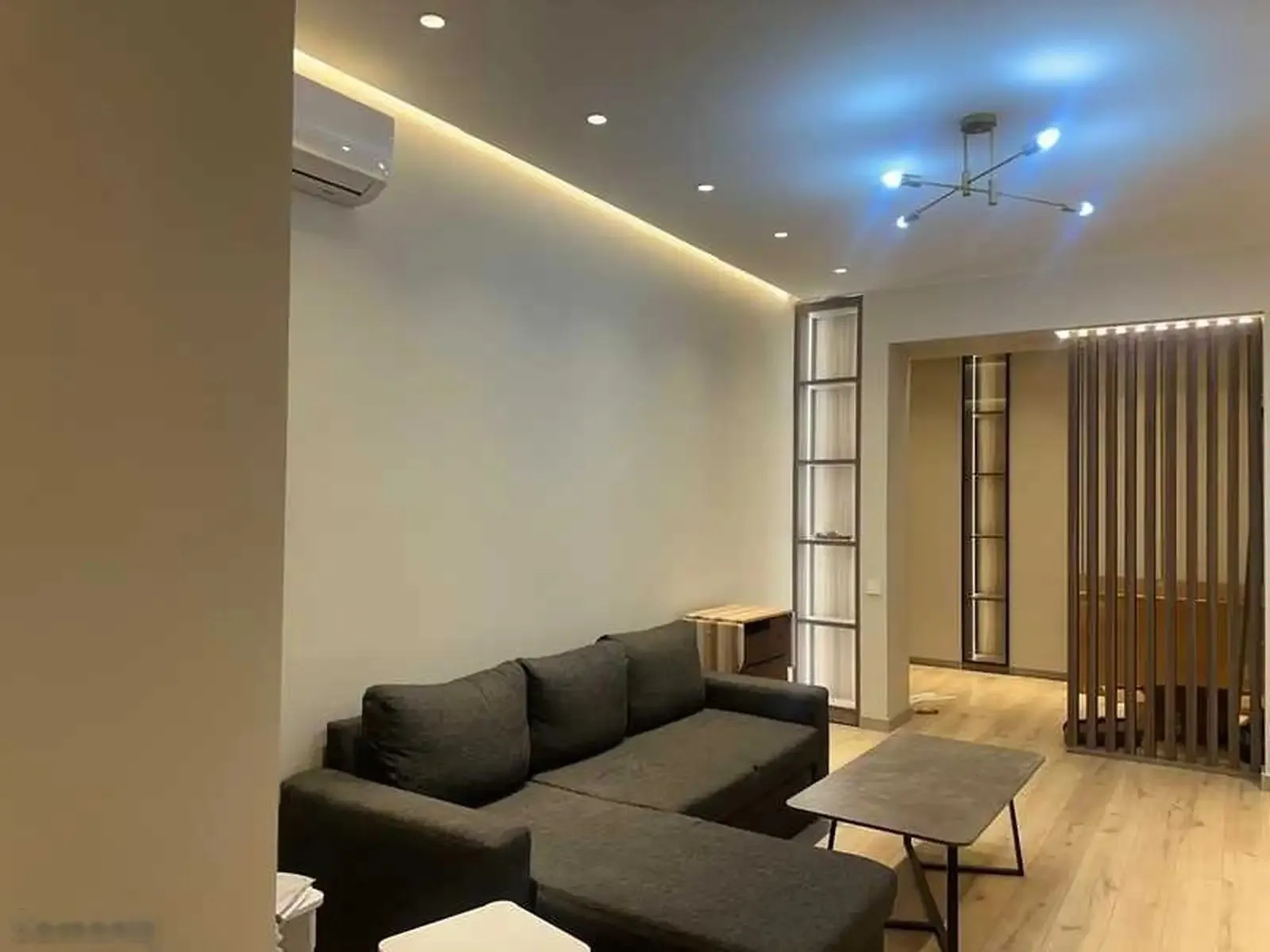 2-комн. квартира, 8 этаж, 68м², овир