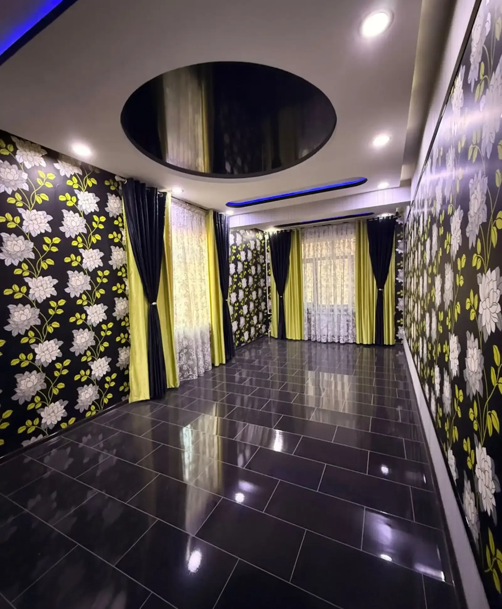 3-комн. квартира, 4 этаж, 138 м², Цирк, Молодежный театр