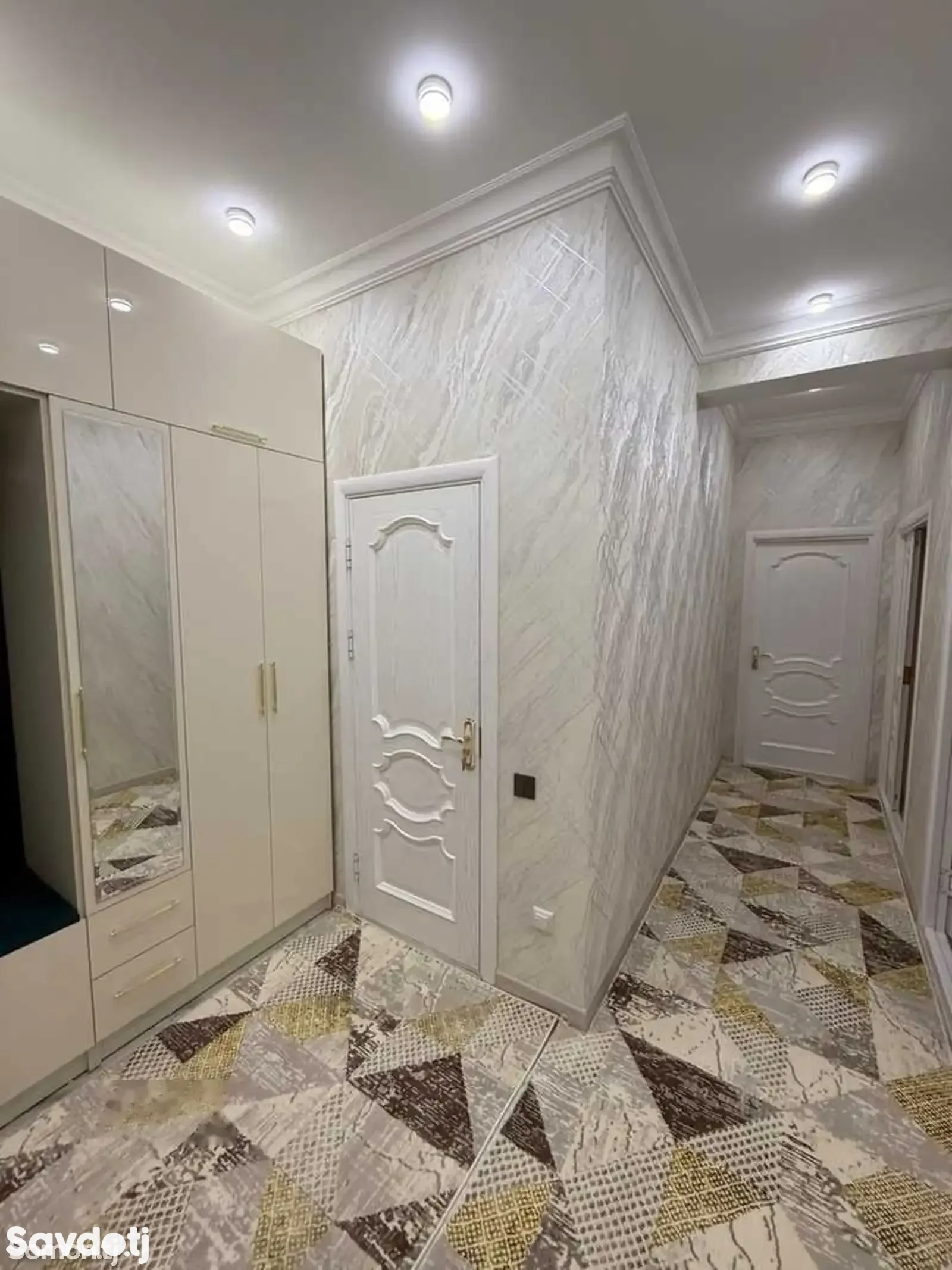 2-комн. квартира, 6 этаж, 73м², Пединститут, доми Сафо