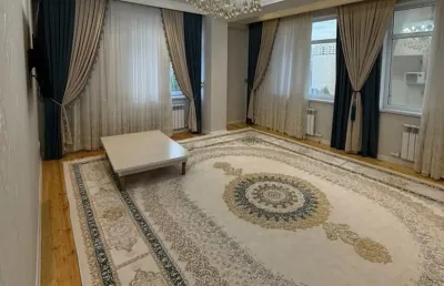3-к квартира, 3 этаж, 100 м², молодежный театр