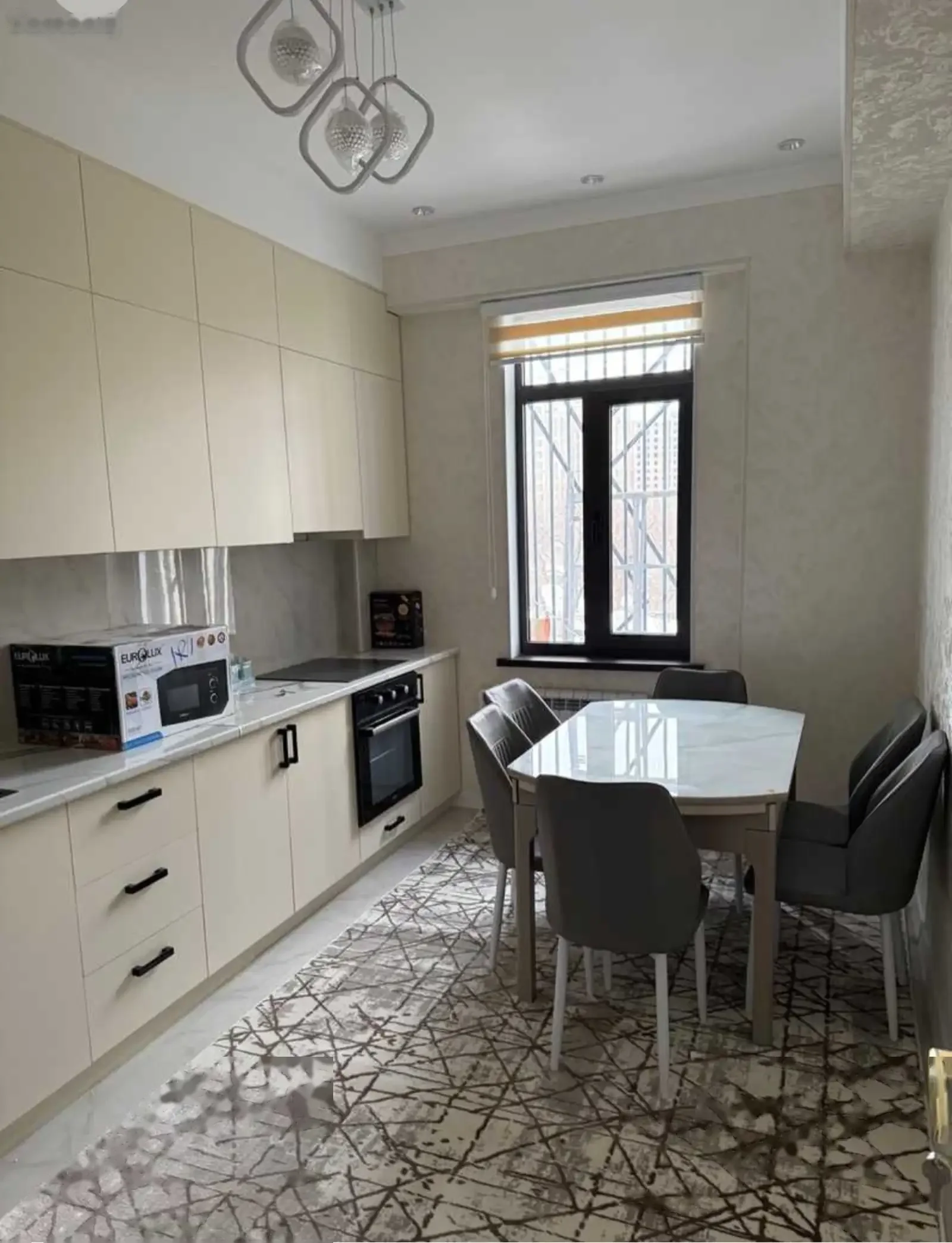 3-комн. квартира, 6 этаж, 100м², Шохмансур Танка