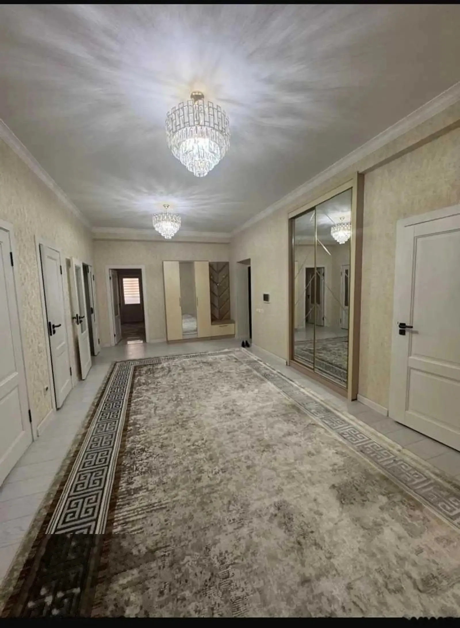 4-комн. квартира, 3 этаж, 190м², Исмоили Сомони