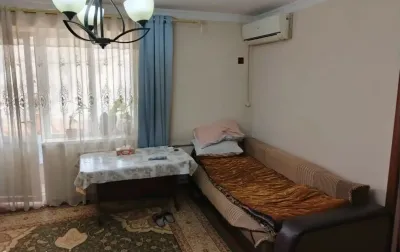3-комн. квартира, 3 этаж, 50 м², Цирк