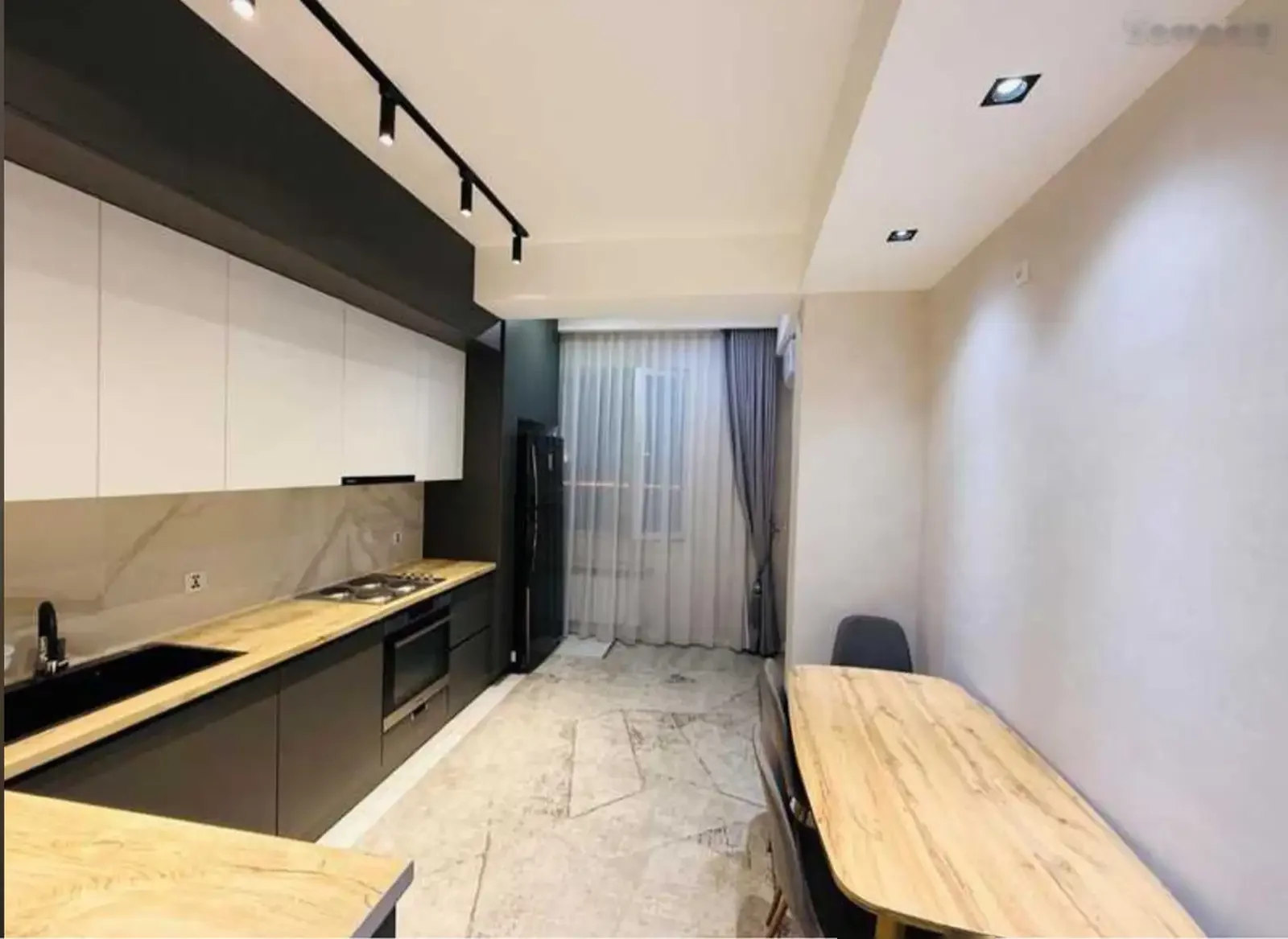 3-комн. квартира, 12 этаж, 110м², 112 мкр, Пайкар