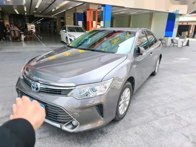 Toyota Camry, 2015