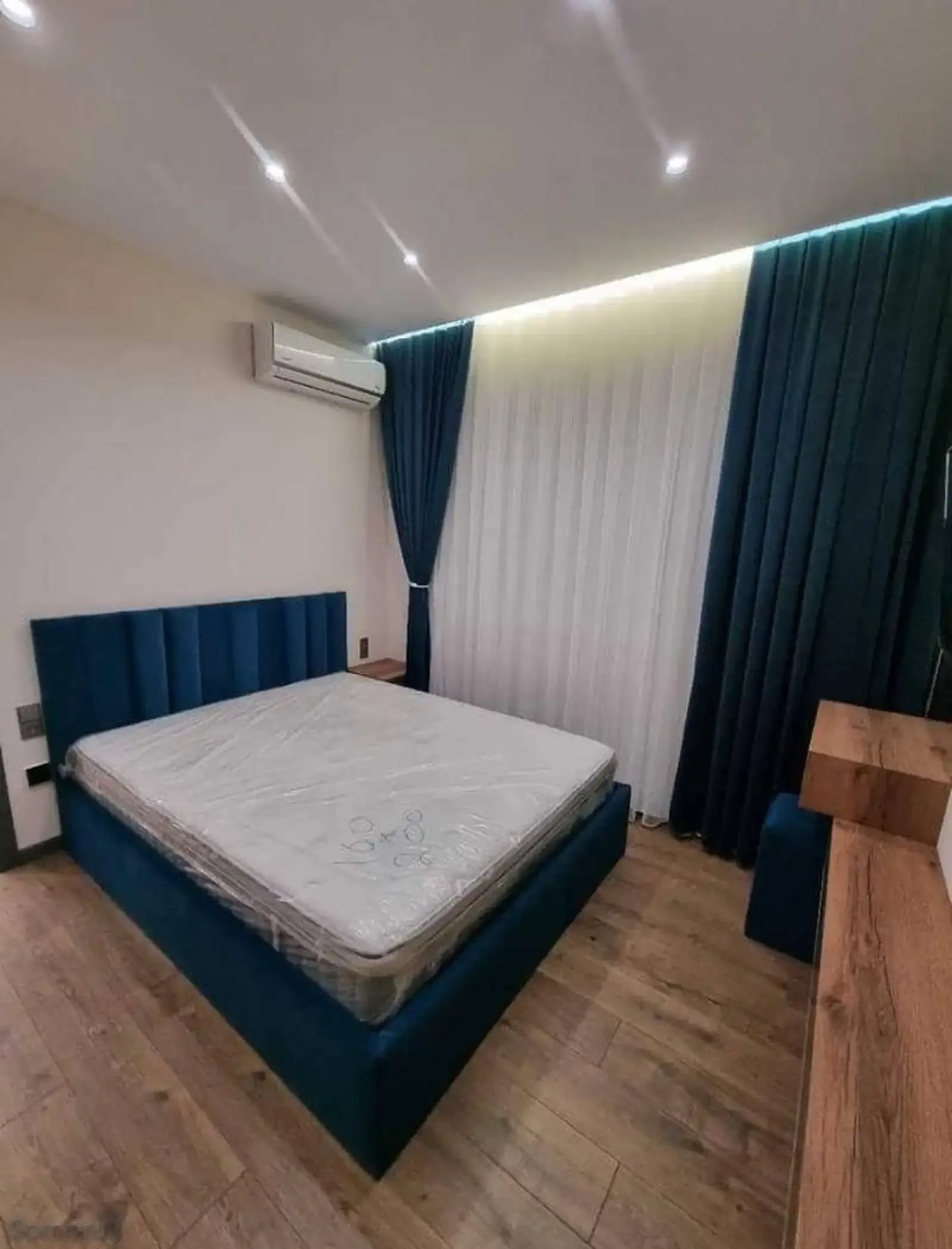 2-комн. квартира, Цокольный этаж, 63м², 18 микрорайон