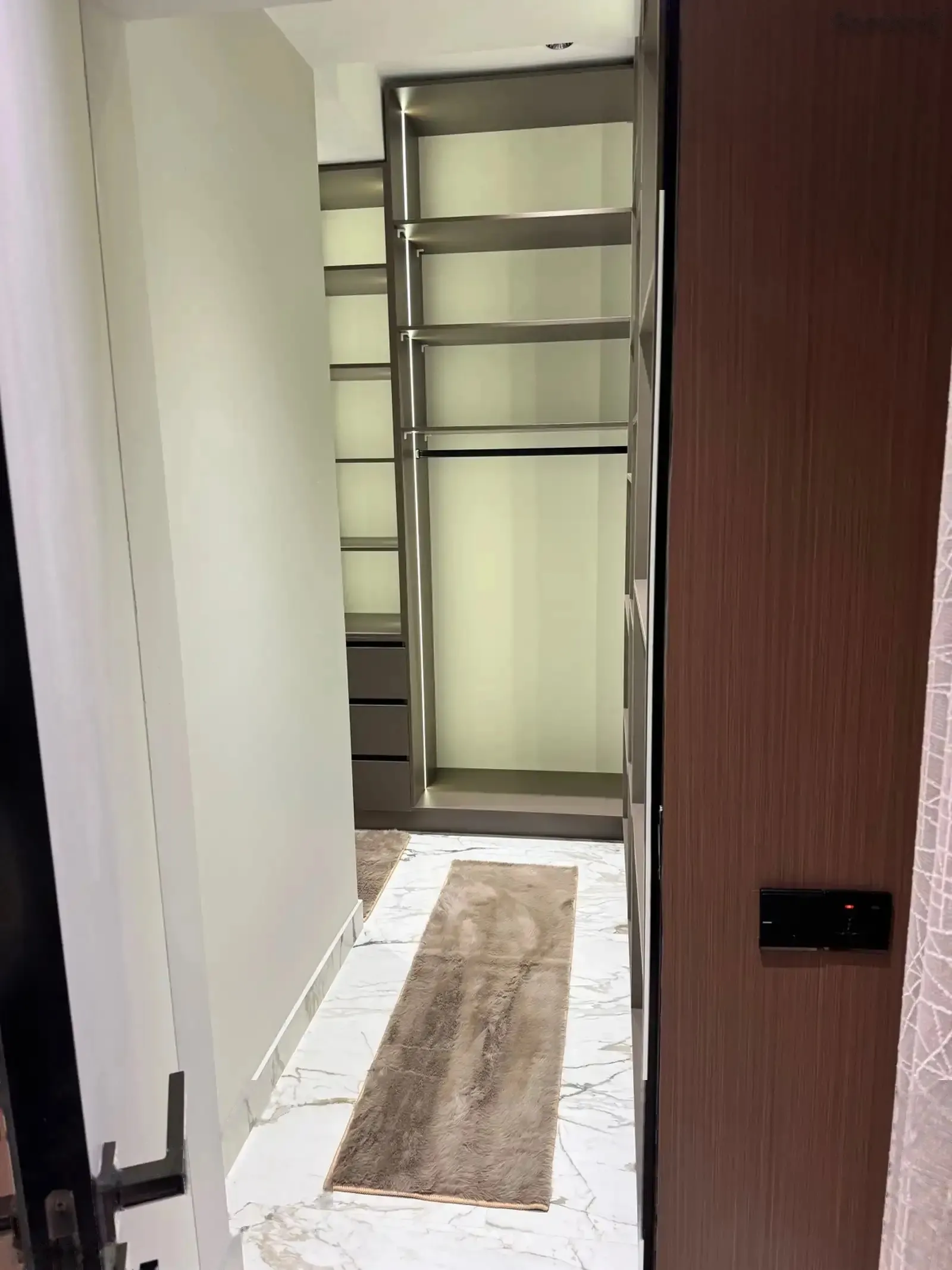 2-комн. квартира, 14 этаж, 74м², Шохмансур