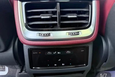Hongqi E-HS9, 2025