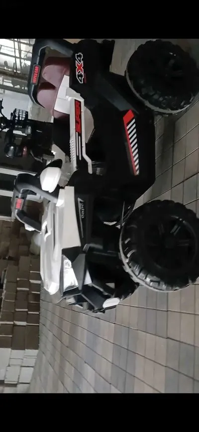 Детский электромобиль