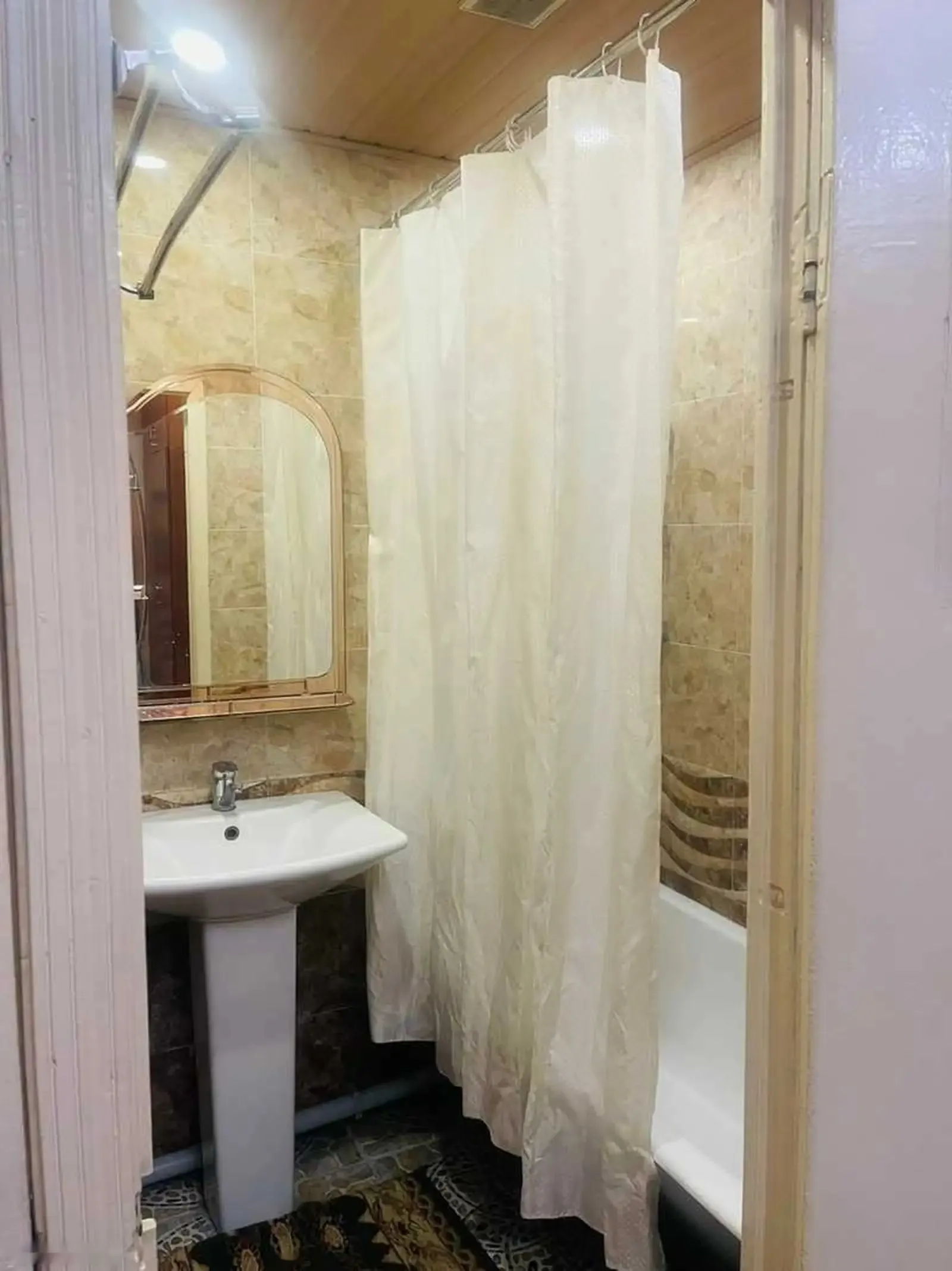 3-комн. квартира, 2 этаж, 103м², 101 мкр пушти кфс