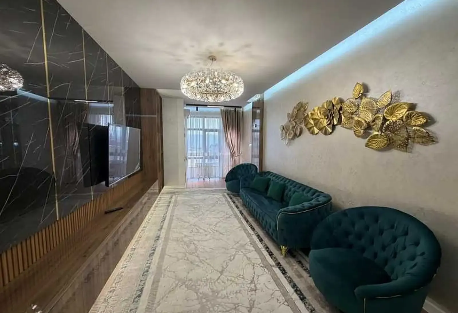 2-комн. квартира, 7 этаж, 82м², Голубой экран