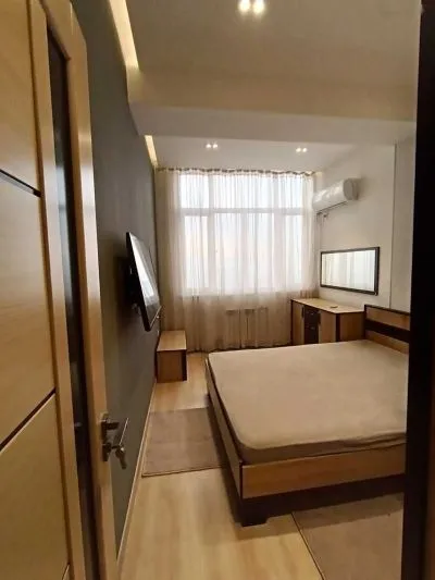 2-к квартира, 13 этаж, 70 м², 82 мкр