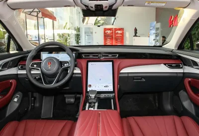 Hongqi H5, 2025