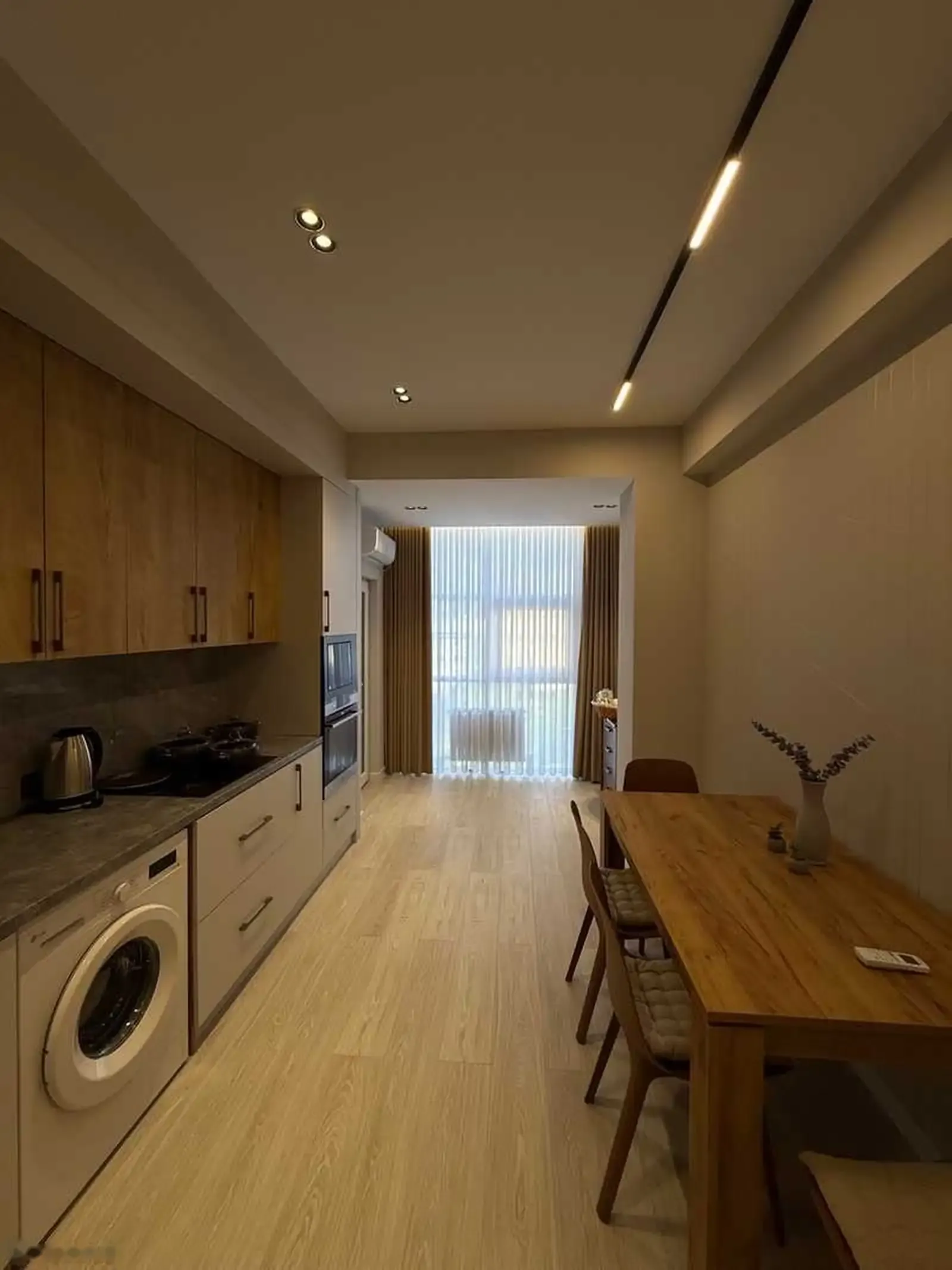 2-комн. квартира, 4 этаж, 80м², Ул.Лоҳутӣ 20,парк А Навоӣ