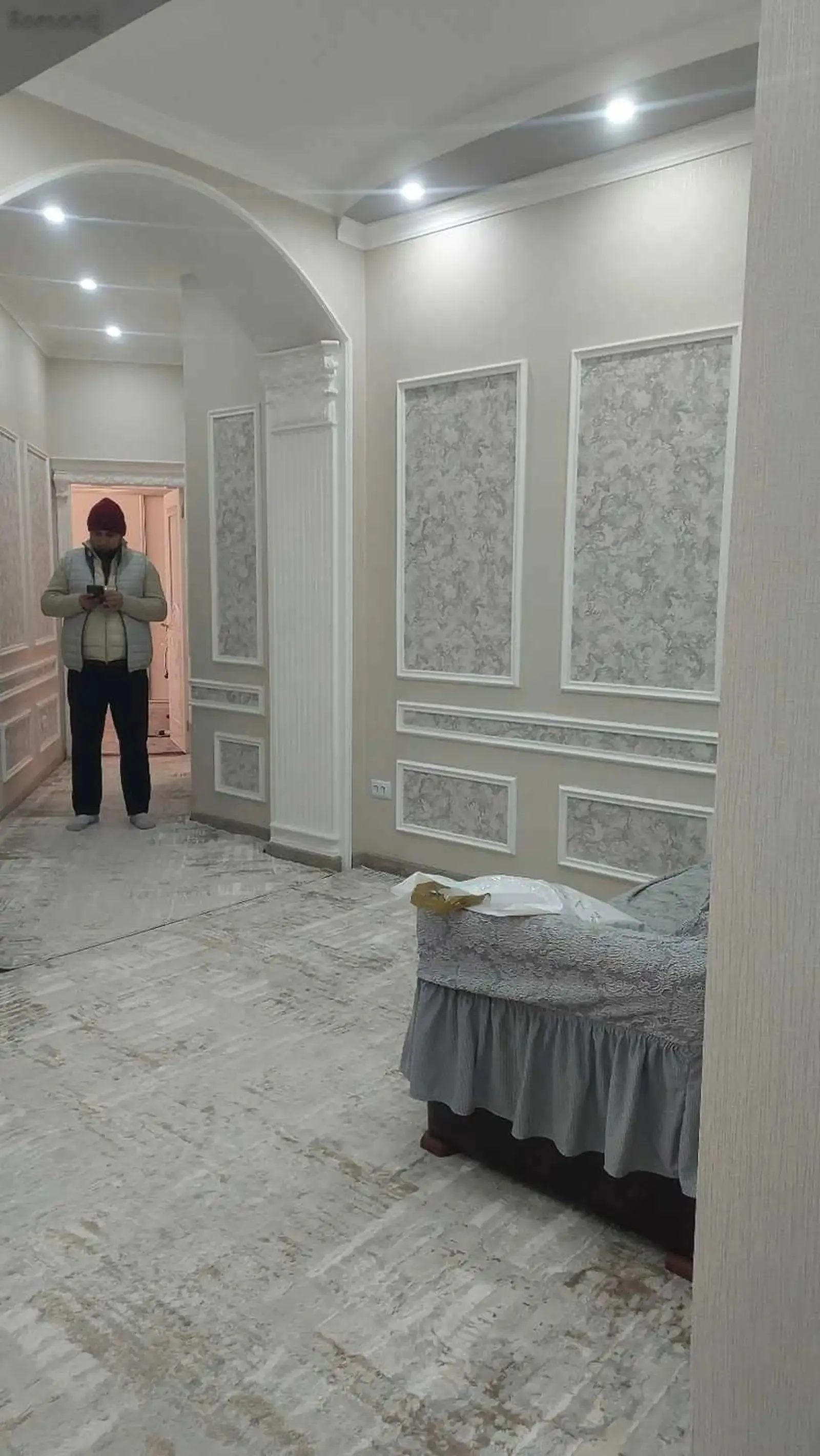3-комн. квартира, 6 этаж, 140м², И Сомони, Овир, Дом Пули Сангин, Ёвар