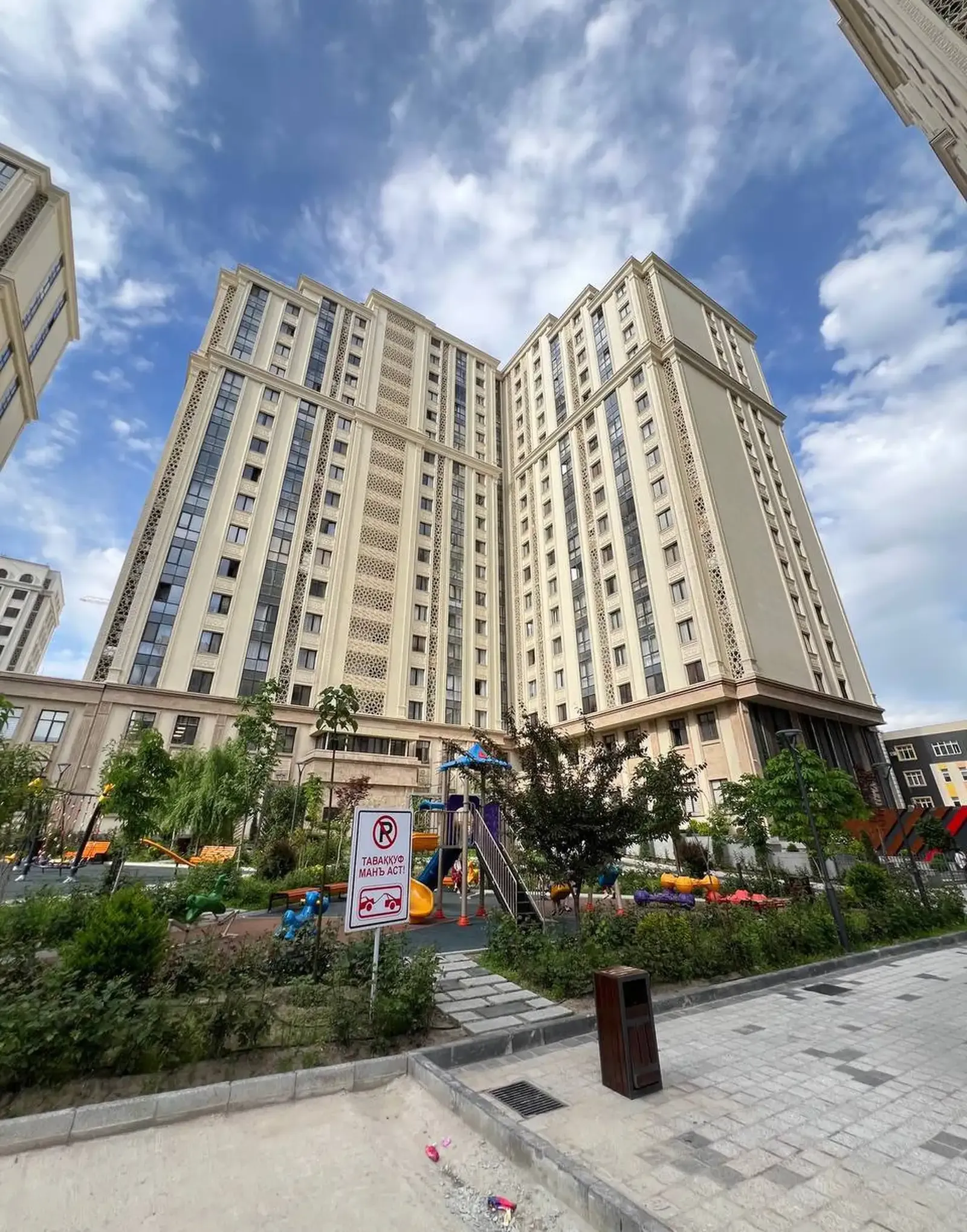 2-комн. квартира, 11 этаж, 48 м², Шохмансур, Бустон Сити