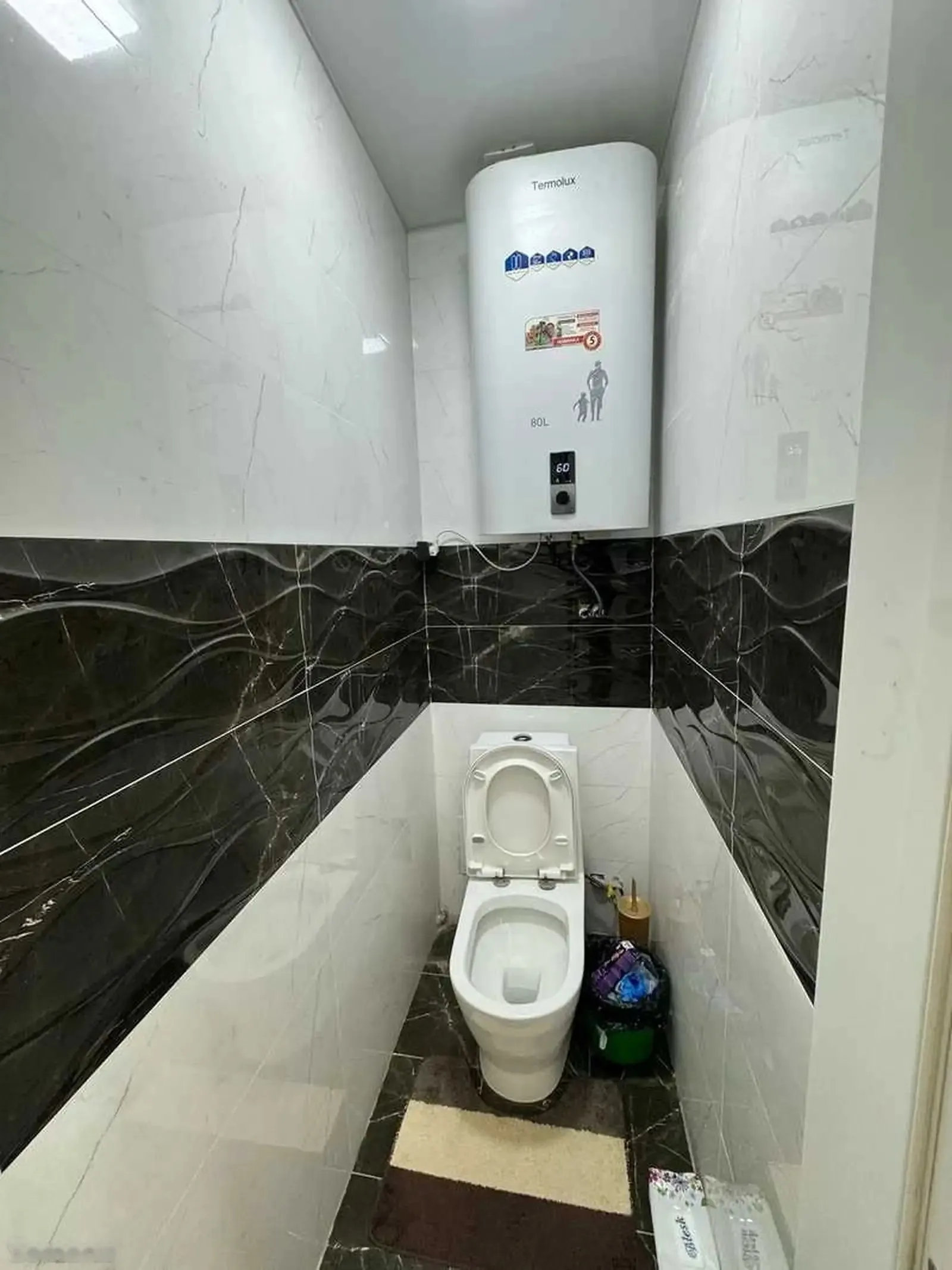 2-комн. квартира, 8 этаж, 70м², голубой экран
