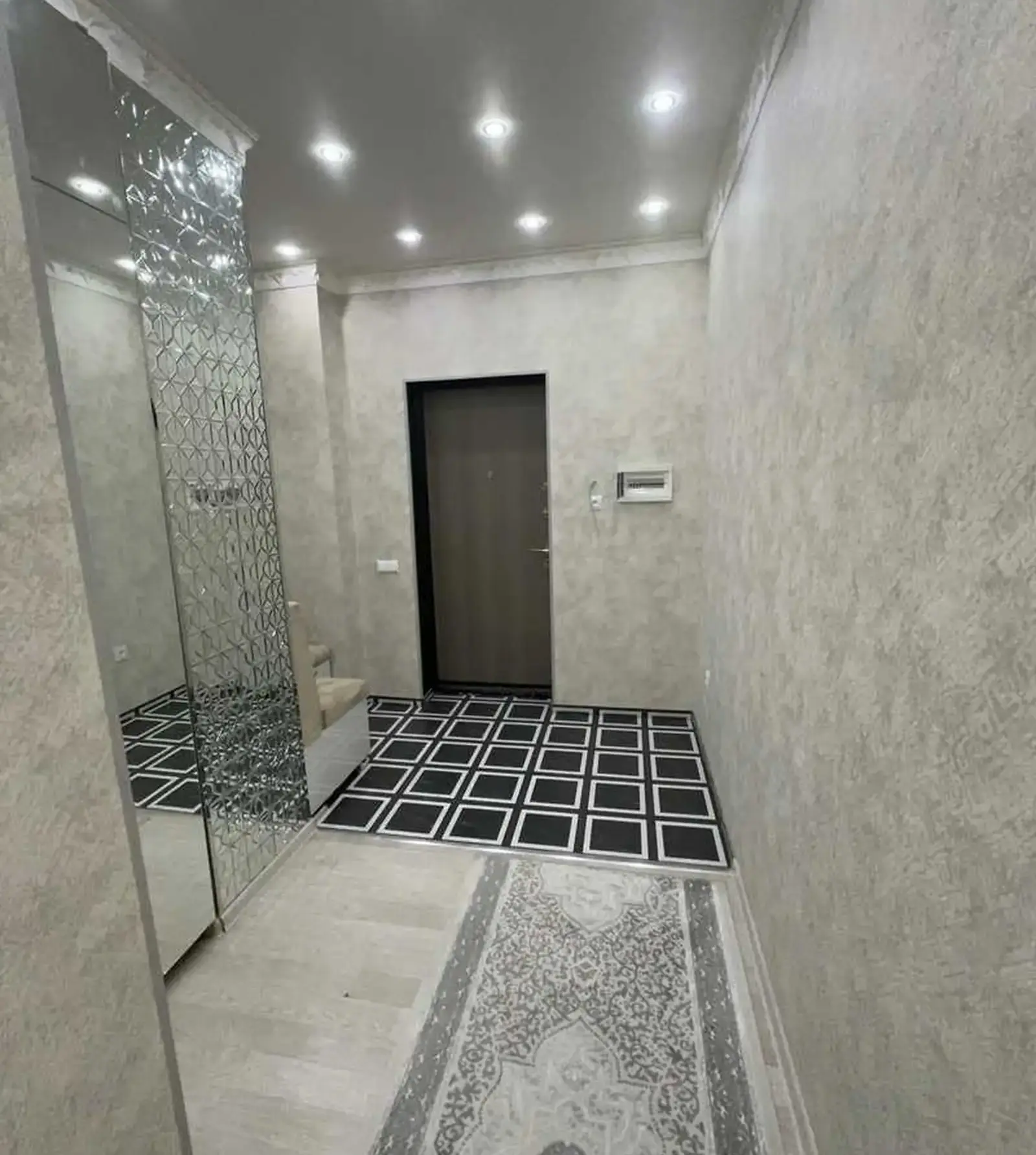 2-комн. квартира, 6 этаж, 79м², ноҳияи Сино 82мкр