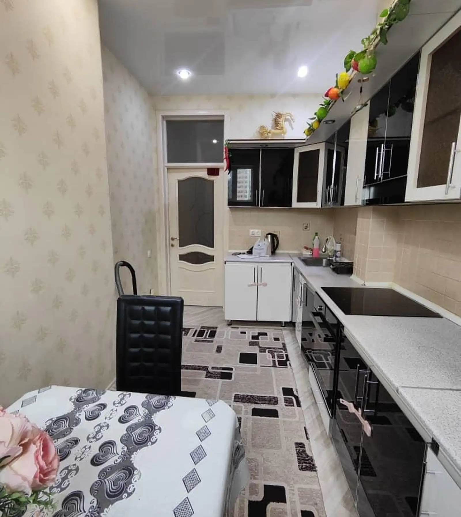 3-комн. квартира, 7 этаж, 90м², И. Сомони, Славянский, пушти загс