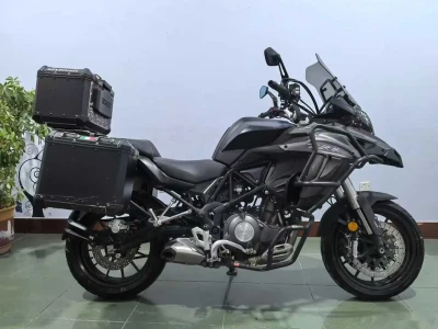 Мотоцикл Benelli TRX 502