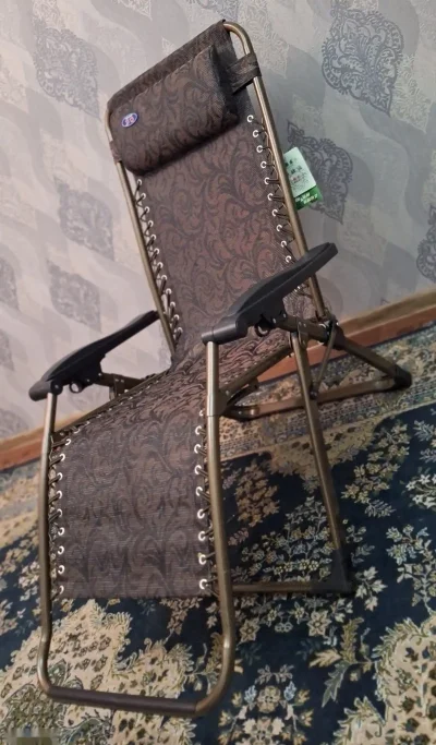 Шезлонг для дачи