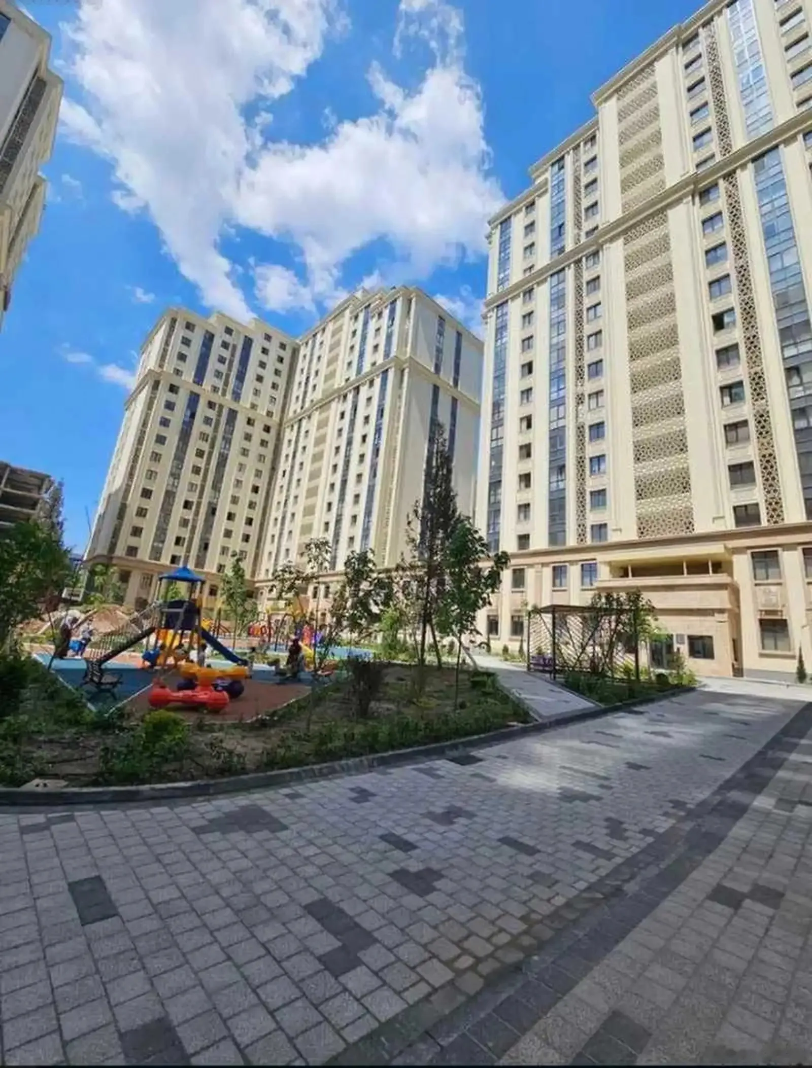 2-комн. квартира, 12 этаж, 65м², бустон сити