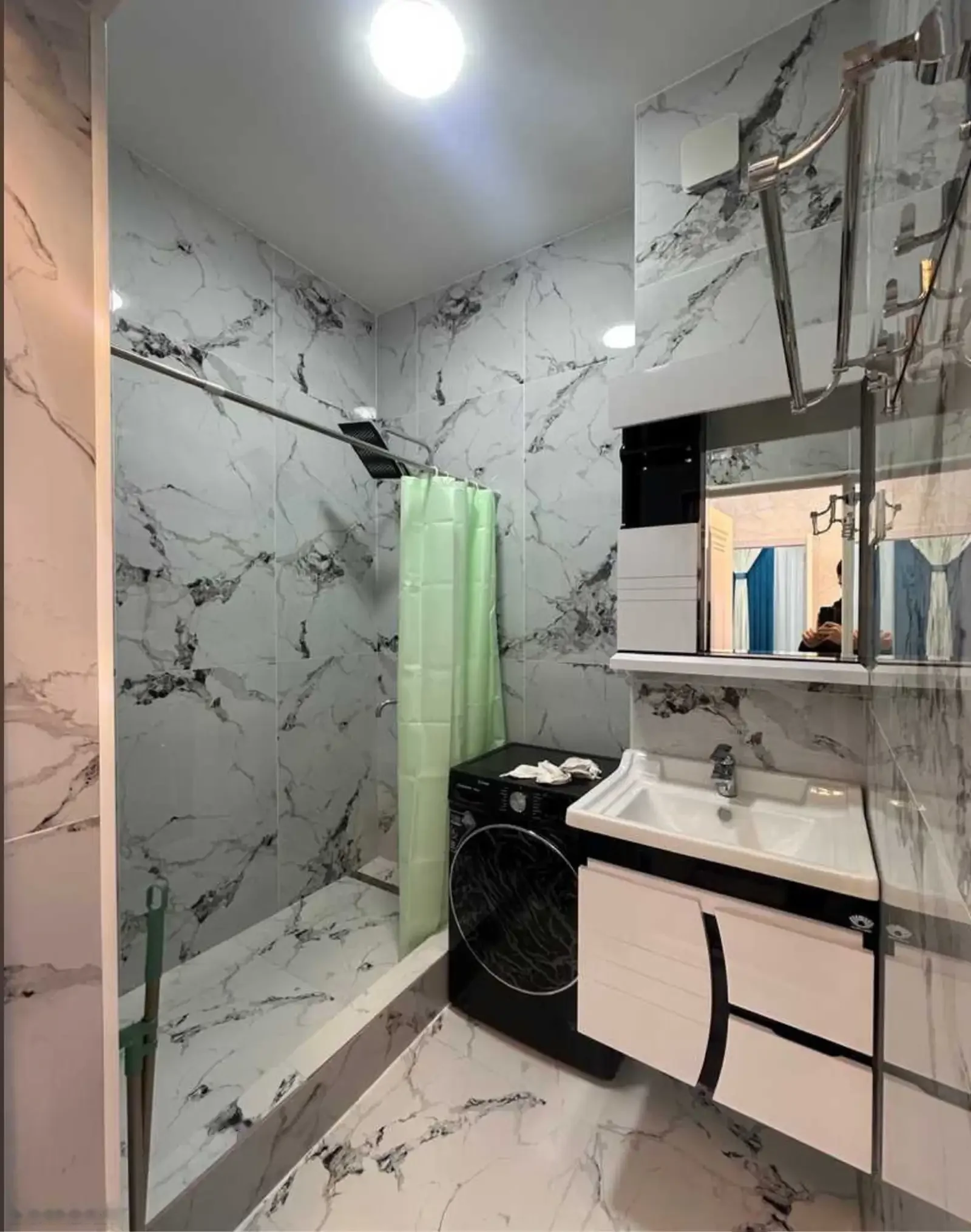 2-комн. квартира, 11 этаж, 70м², 82мкр сиёма мол
