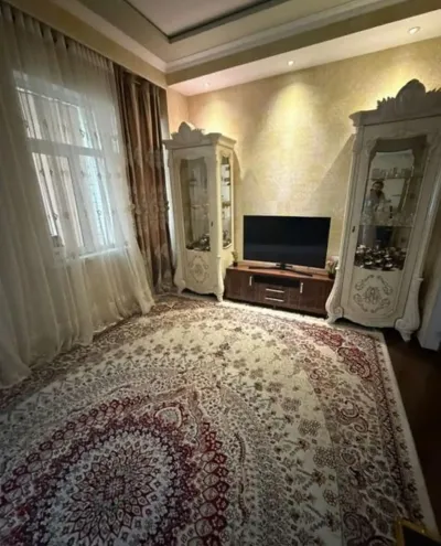 2-комн. квартира, 3 этаж, 80м², И Сомони Форел битонка (МЖК)