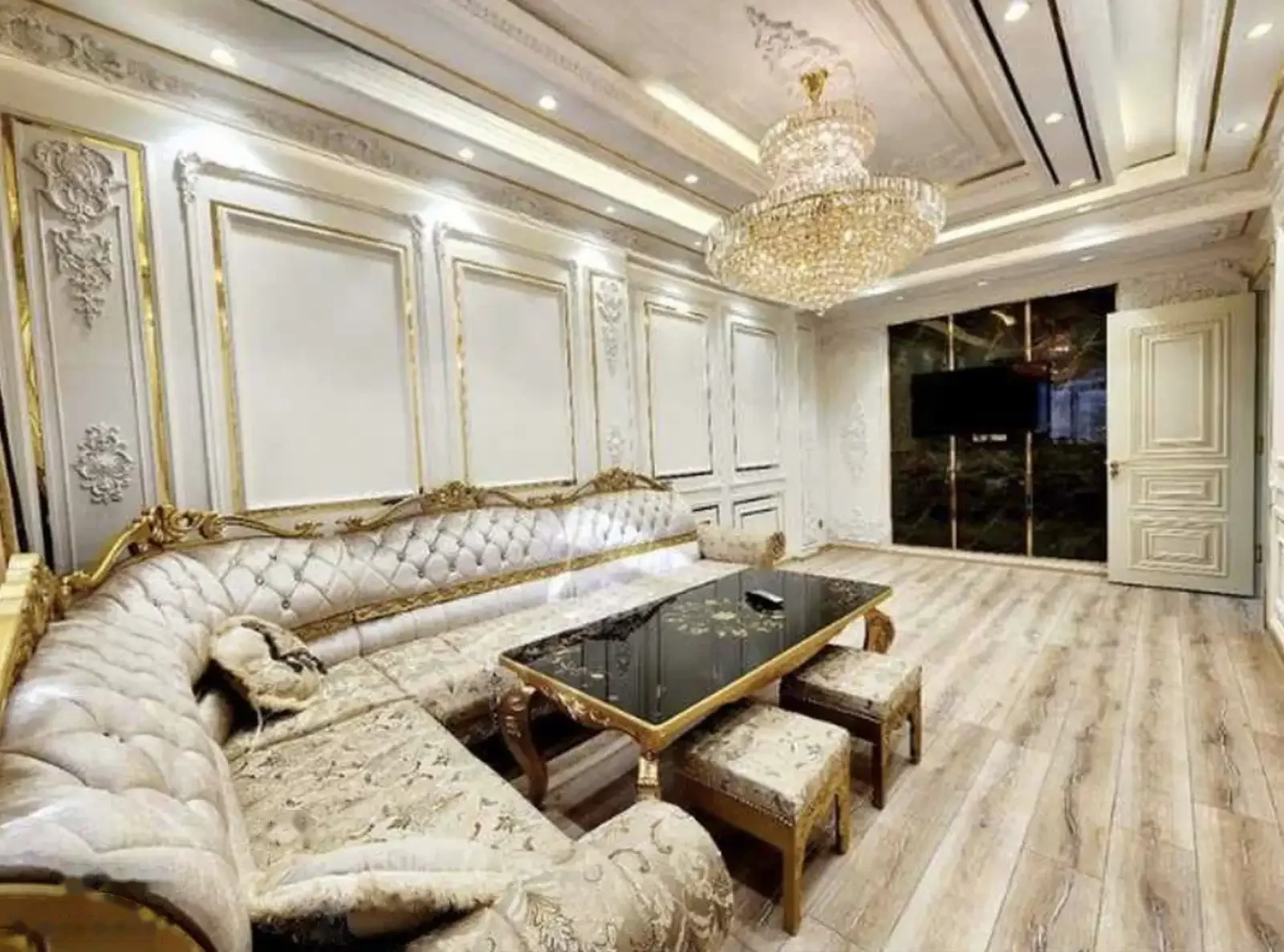 3-комн. квартира, 3 этаж, 102м², Сафо, Пединститут