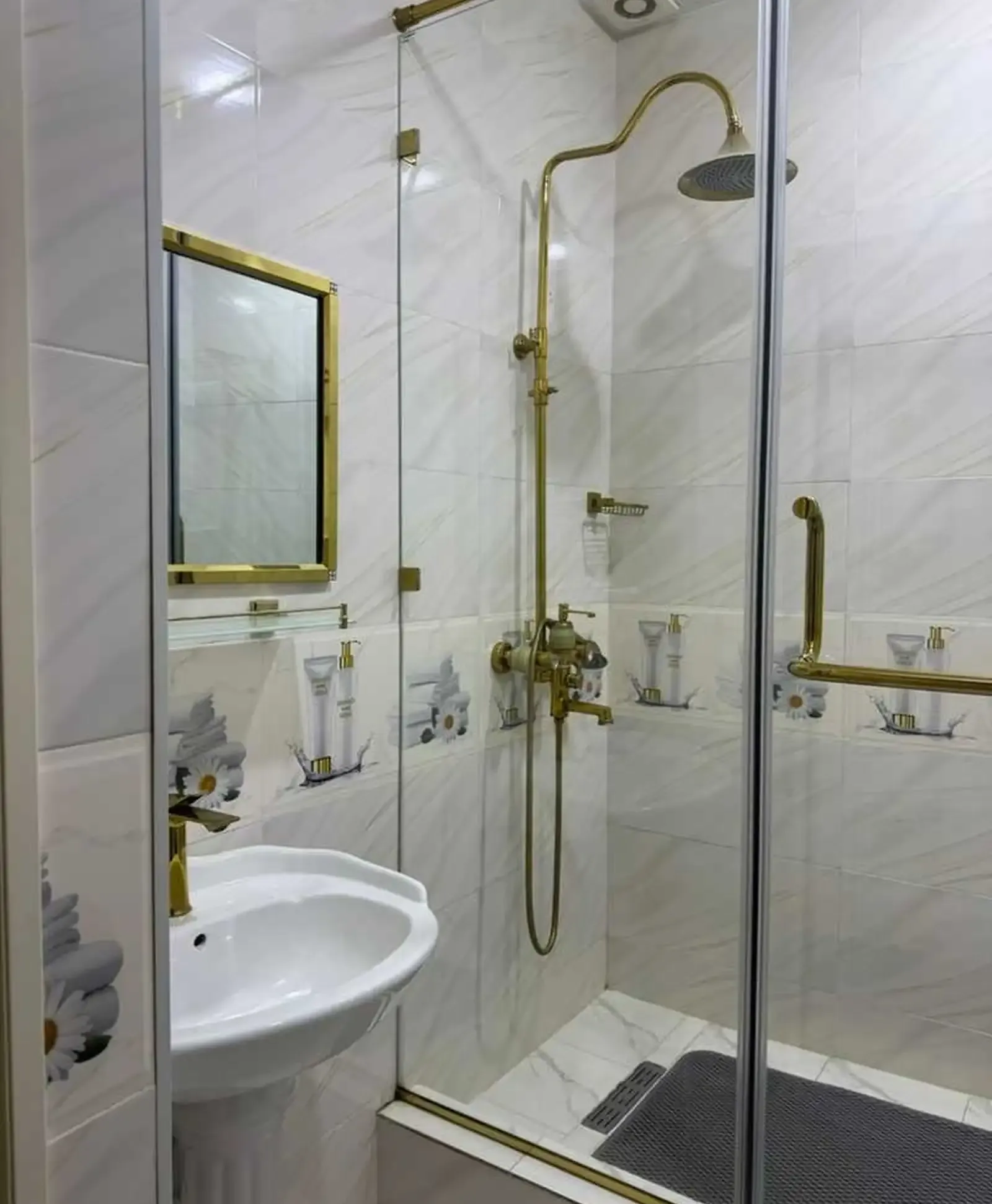 2-комн. квартира, 2 этаж, 60м², Селхоз университет, дом КФС