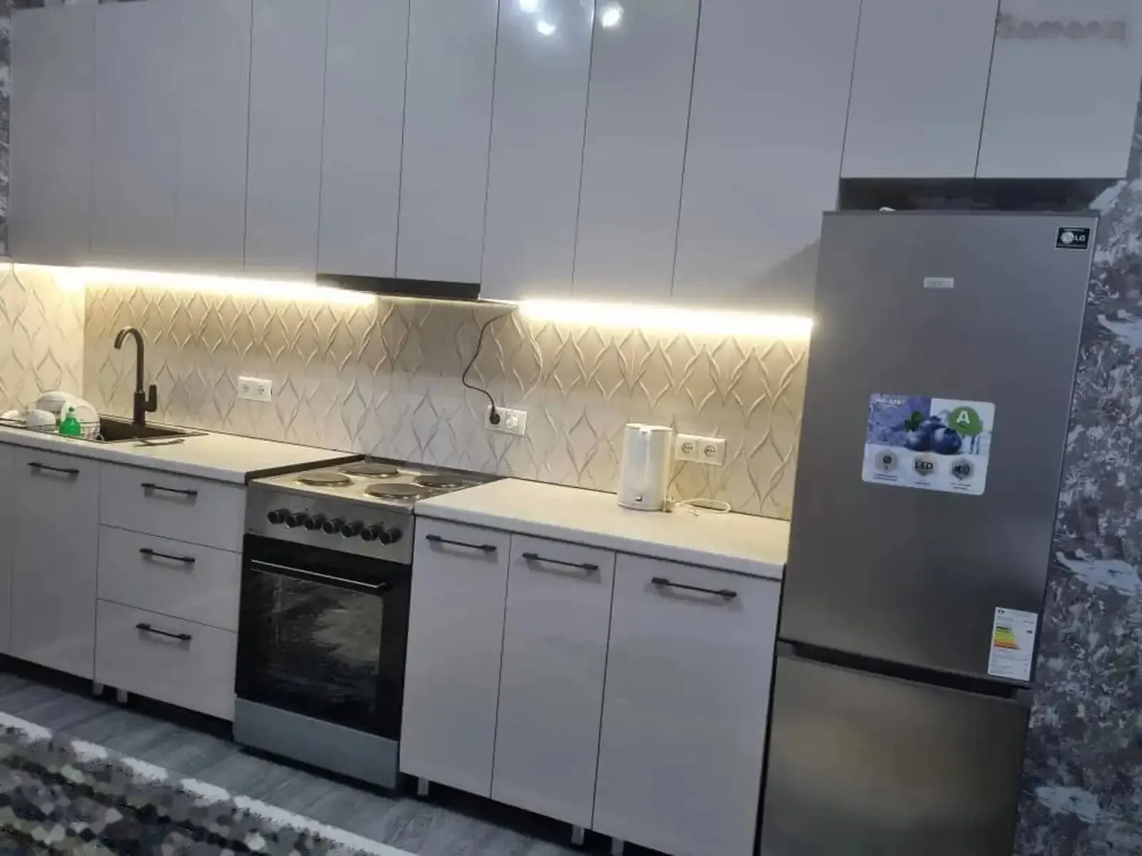 2-комн. квартира, 4 этаж, 80м², Фирдавси