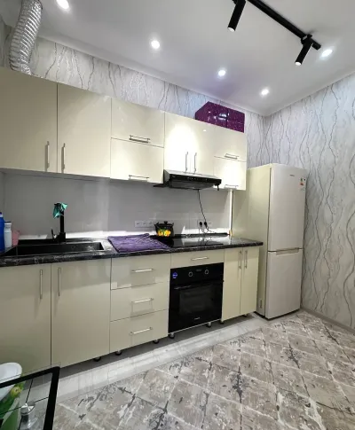 3-комн. квартира, 13 этаж, 68 м², Шохмансур