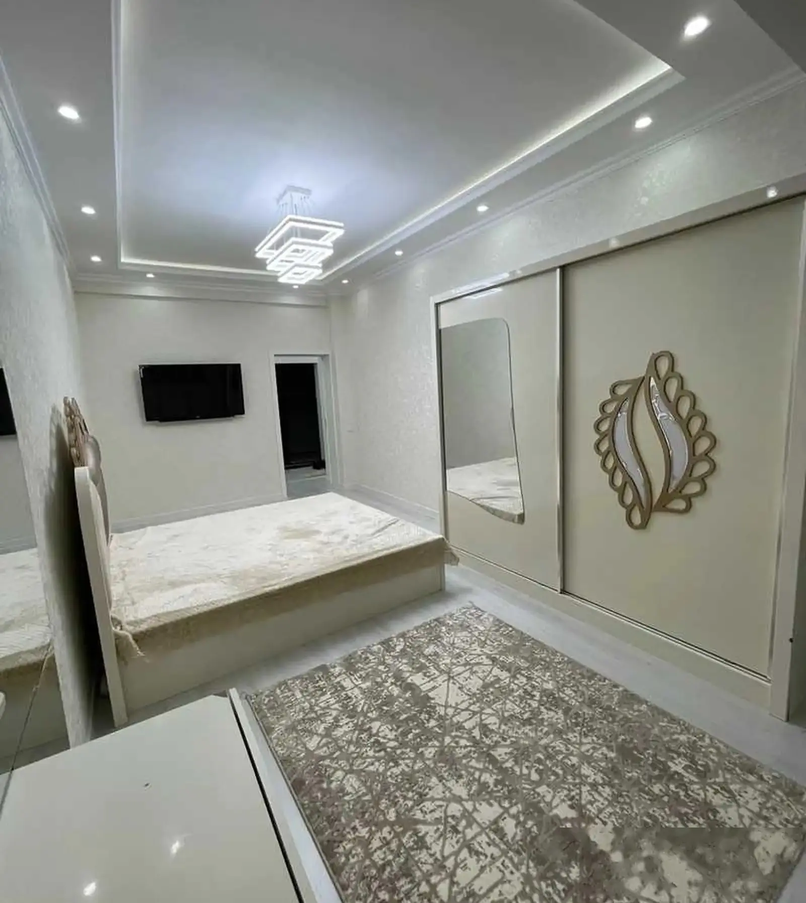 2-комн. квартира, 8 этаж, 55м², Фирдавси