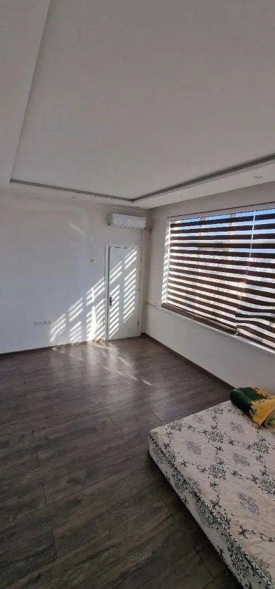 3-комн. квартира, 12 этаж, 112м², 102мкр