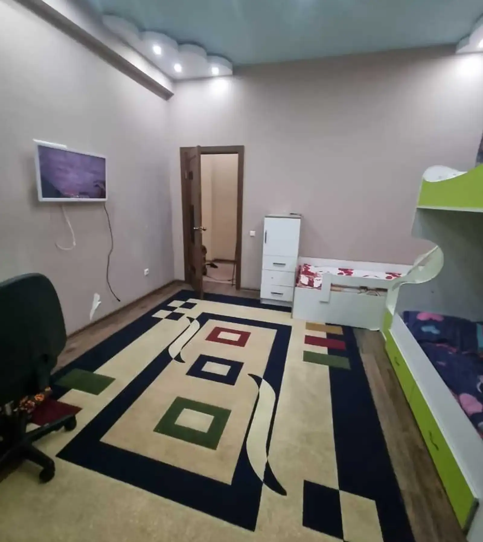 3-комн. квартира, 10 этаж, 110м², И Сомони