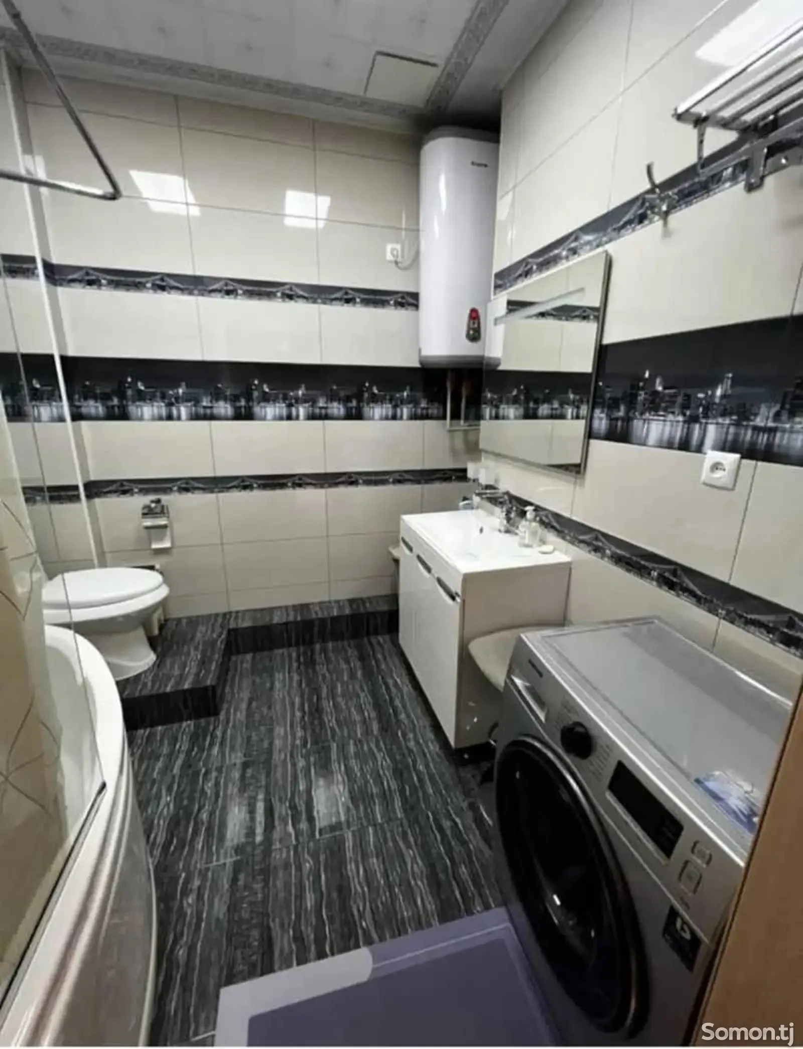 3-комн. квартира, 11 этаж, 130м², Пайкари дом печать