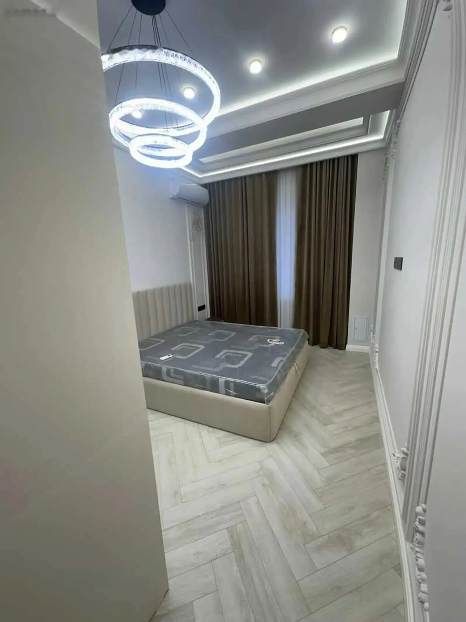 2-комн. квартира, 7 этаж, 65м², Ориентир парки Истиклол