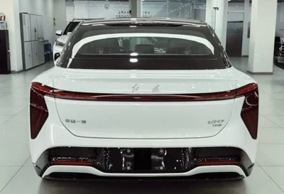 Hongqi HS7, 2025