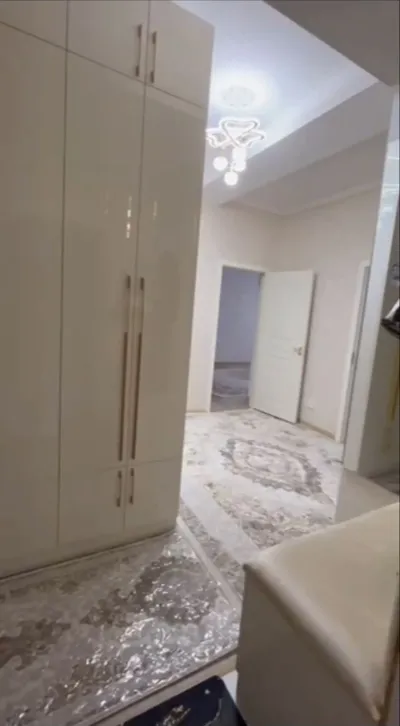 2-комн. квартира, 5 этаж, 63 м², И. Сомони