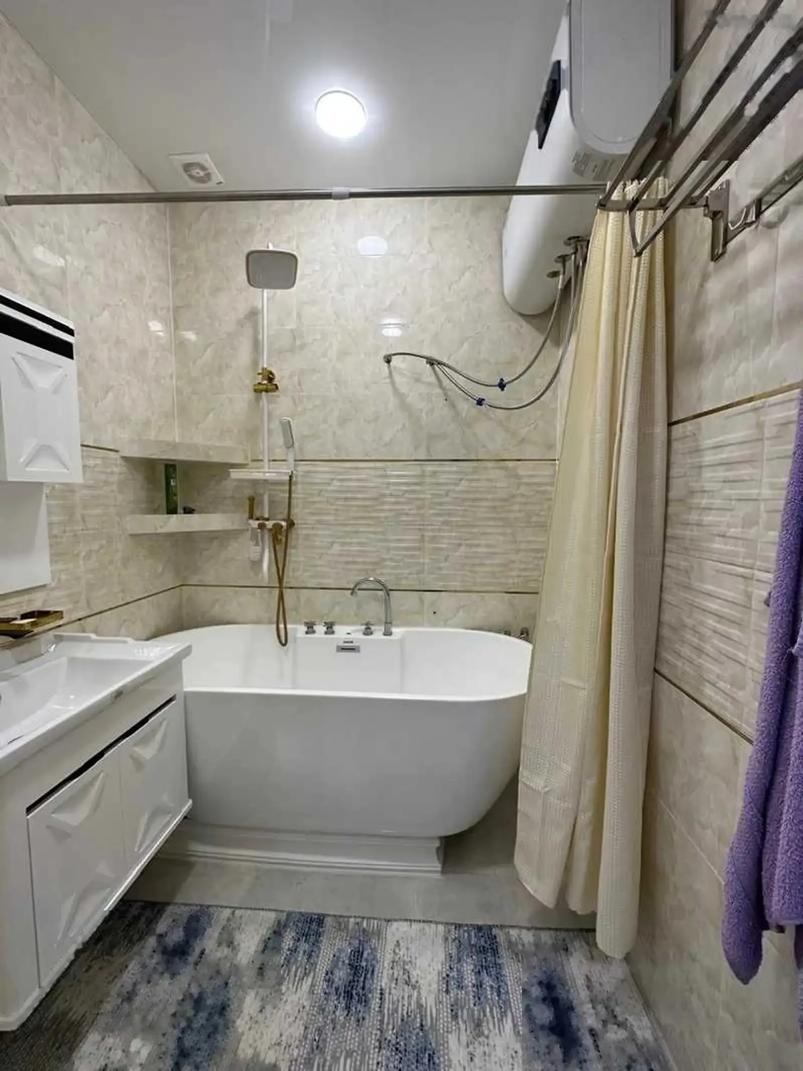 2-комн. квартира, 8 этаж, 68м², Айни 46/2, скорый