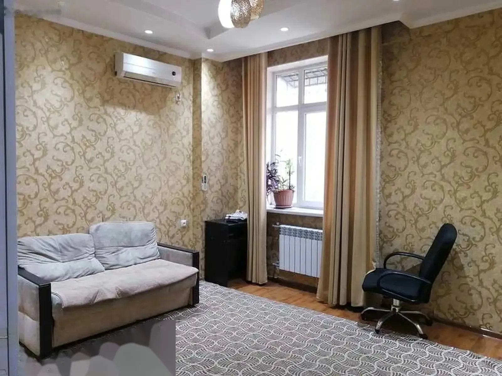 3-к квартира, 1 этаж, 95 м², мости аэрапорт