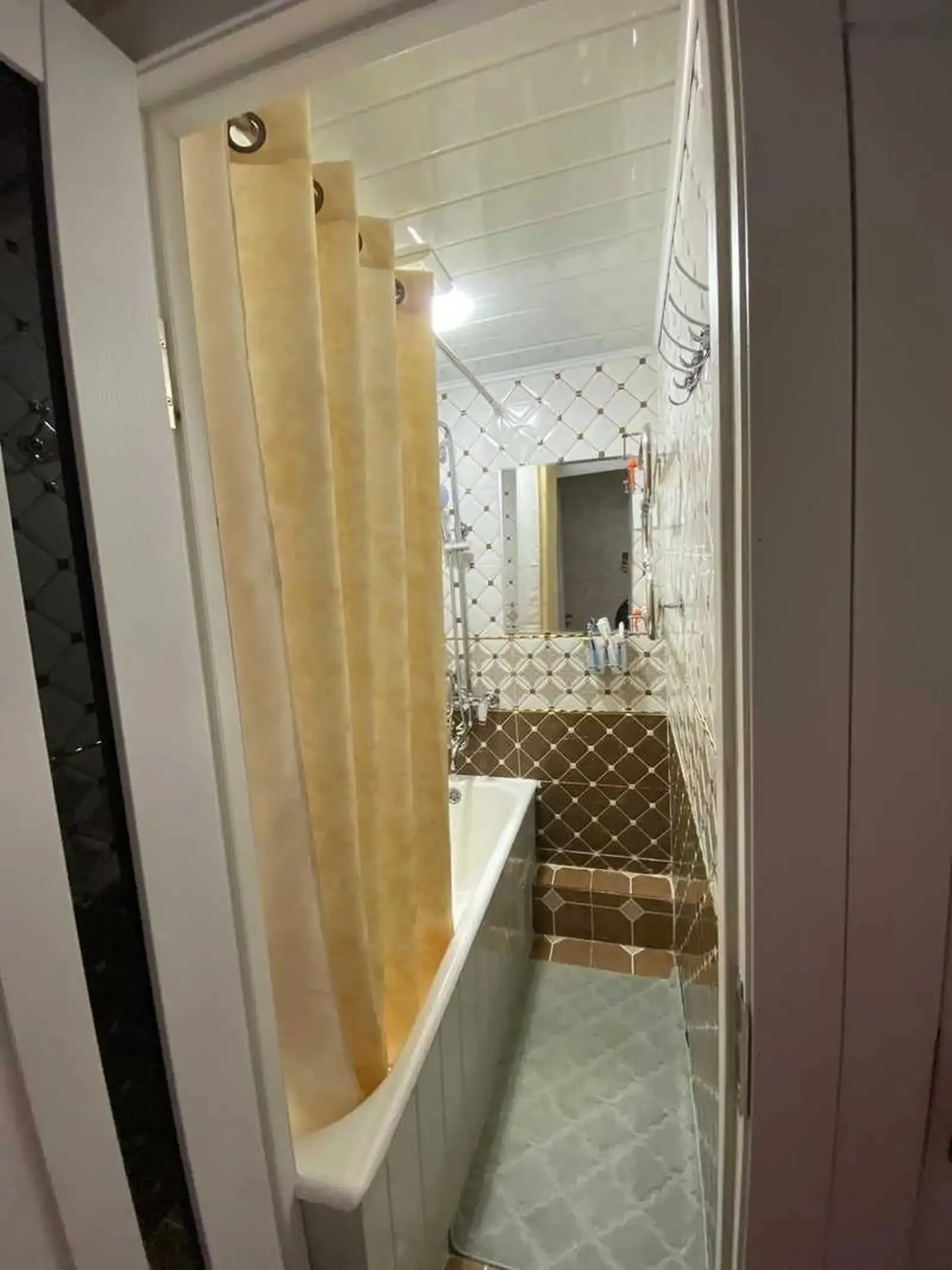 3-комн. квартира, 4 этаж, 83м², Фирдавси