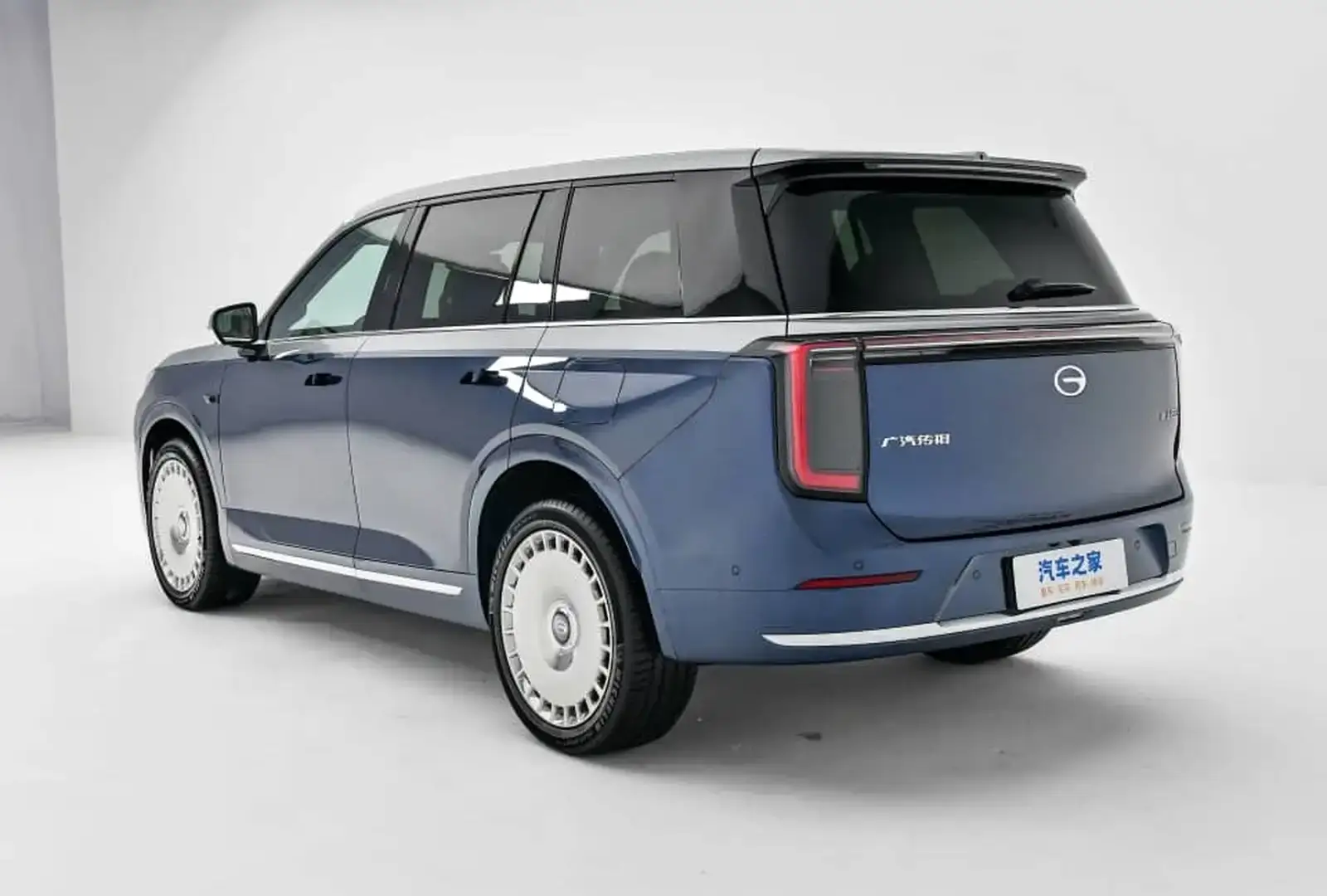 GAC Trumpchi GS8,