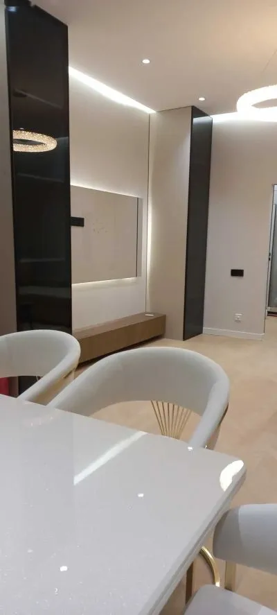 2-комн. квартира, 3 этаж, 130м², овир